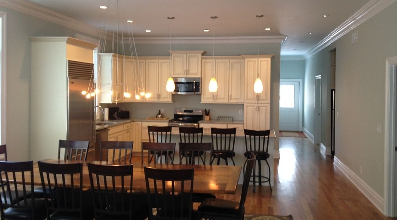 http://www.tghrentals.com/pics/Dining / Kitchen