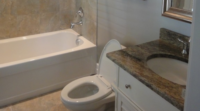 http://www.tghrentals.com/pics/Bathroom 3